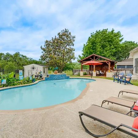 Round Rock Vacation Rental Private Pool And Hot Tub